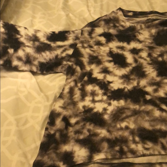 Tie Dye flowy crop sweater - Picture 3 of 4
